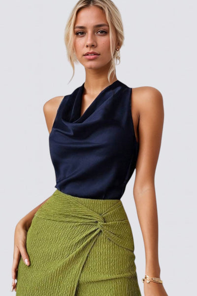 Top sin mangas de satén