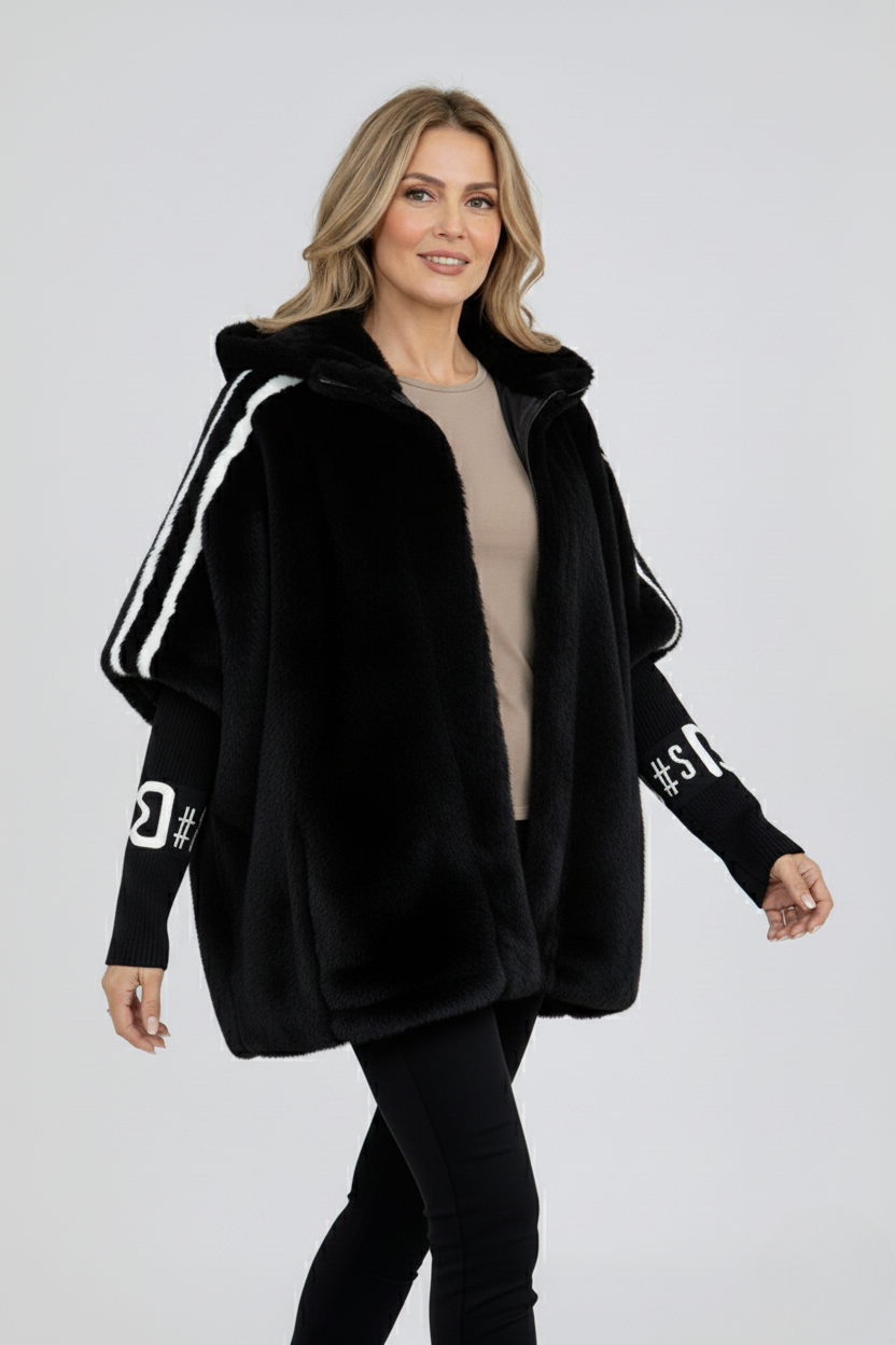 Abrigo de piel con capucha