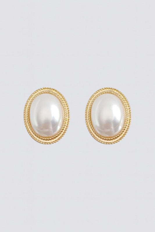 Pendientes De Perla Ovalada Radiance