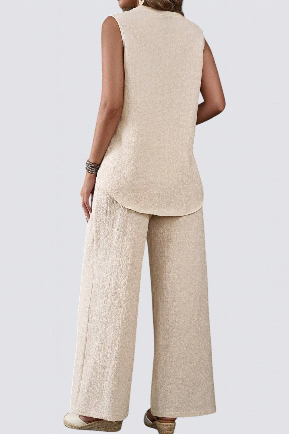 Conjunto texturizado sin mangas